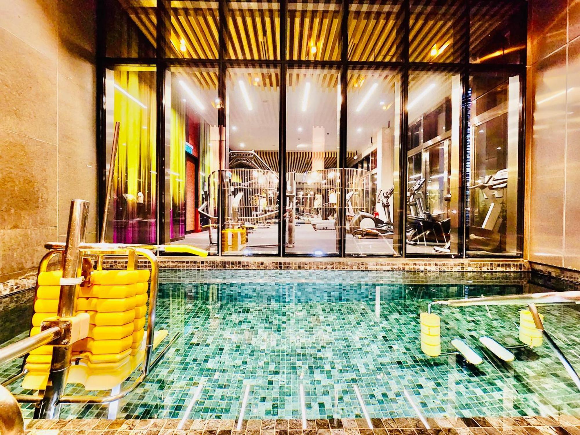 Pangsapuri Tropicana Klcc @ Roof Top Swimming Pool *