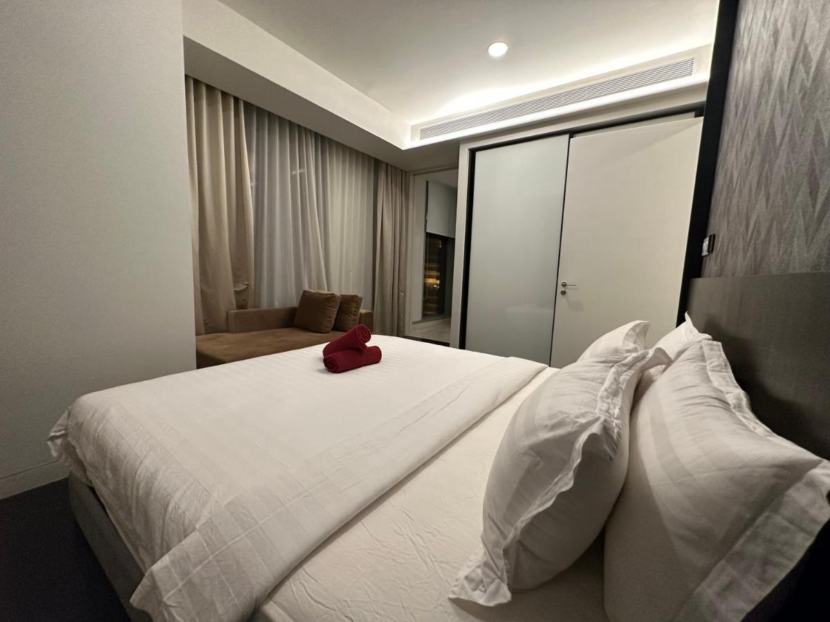 Apartment Tropicana Klcc @ Roof Top Swimming Pool